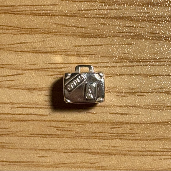 Pandora Suitcase Charm - Picture 3 of 4